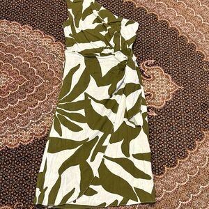 Petal+pup brand size M.color white and green